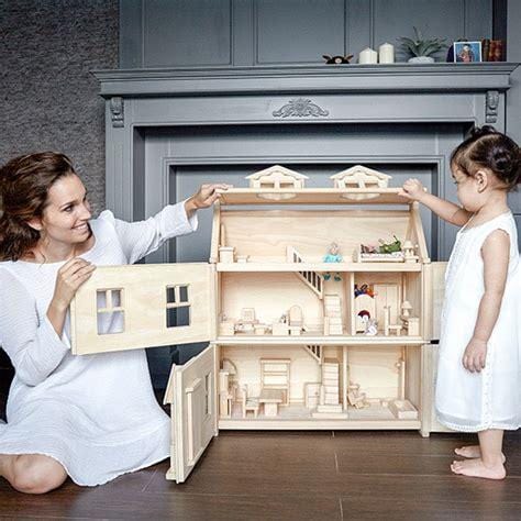 7124 VICTORIAN DOLL HOUSE