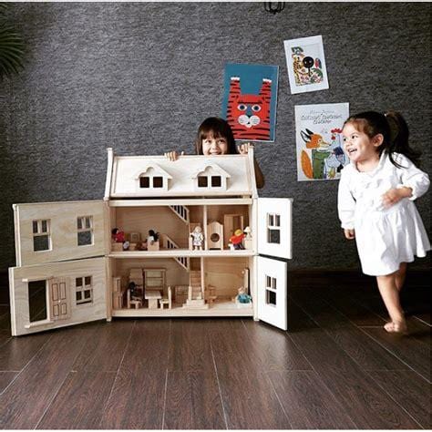 7124 VICTORIAN DOLL HOUSE